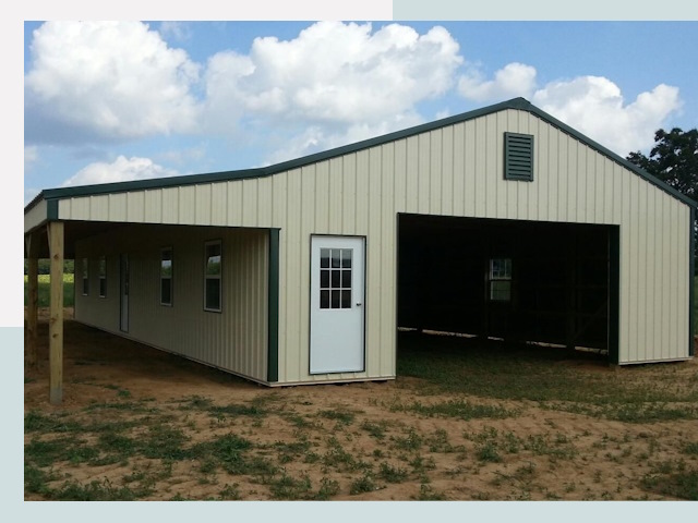 Строительство конюшен в Балахне