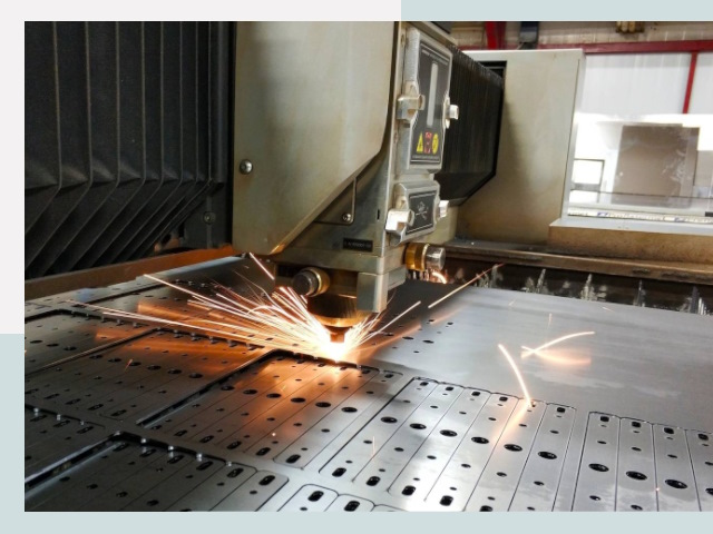 Лазерная резка металла в Балахне от 627 руб.